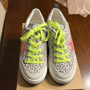 STEVE MADDEN GOODY LEOPARD MULTI